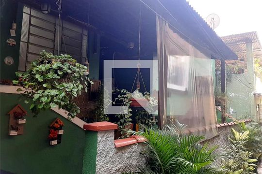Casa à venda com 3 quartos, 79m² em Penha, Rio de Janeiro