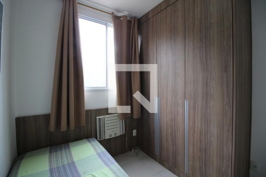 Quarto 1 de apartamento para alugar com 2 quartos, 48m² em Jacarepaguá, Rio de Janeiro