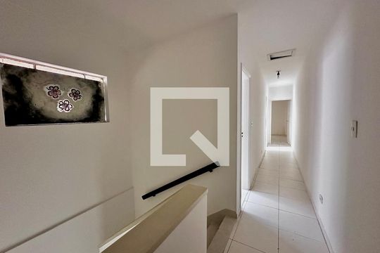 Corredor Quartos de casa à venda com 3 quartos, 138m² em Vila Congonhas, São Paulo