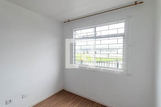 Quarto 2 de apartamento à venda com 2 quartos, 56m² em Parolin, Curitiba
