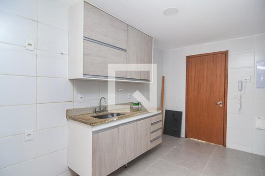 Cozinha de apartamento à venda com 3 quartos, 115m² em Camboinhas, Niterói