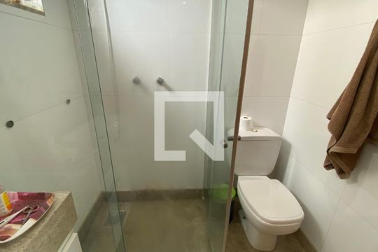 Banheiro Social de casa para alugar com 4 quartos, 270m² em Estoril, Belo Horizonte