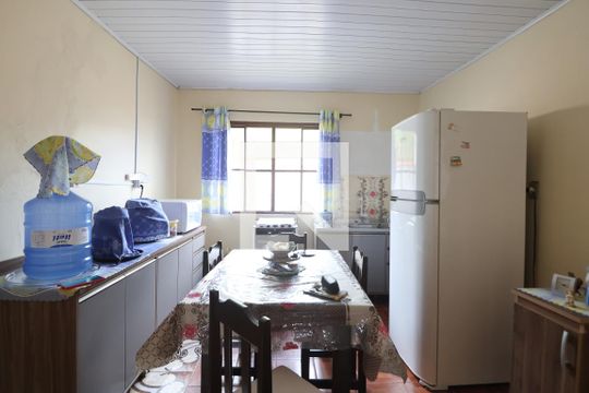 Cozinha de casa à venda com 2 quartos, 70m² em Olaria, Canoas