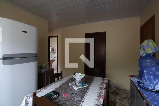 Cozinha de casa à venda com 2 quartos, 70m² em Olaria, Canoas