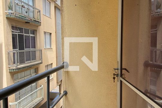 Sala de apartamento para alugar com 2 quartos, 75m² em Buritis, Belo Horizonte
