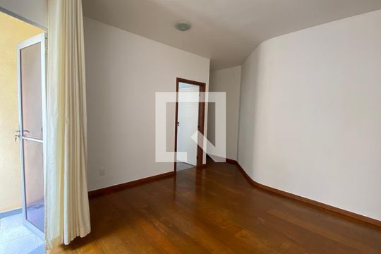 Sala de apartamento para alugar com 2 quartos, 75m² em Buritis, Belo Horizonte