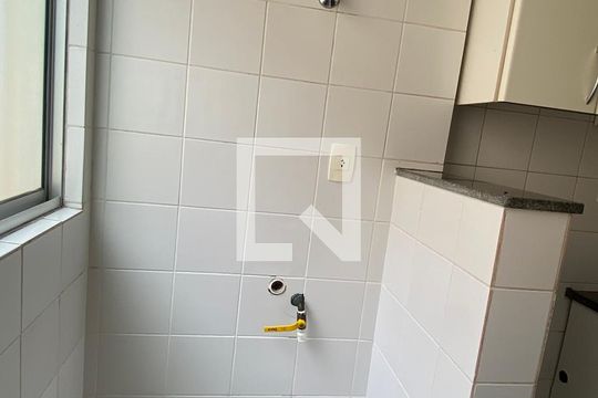 Área de Serviço de apartamento para alugar com 2 quartos, 75m² em Buritis, Belo Horizonte