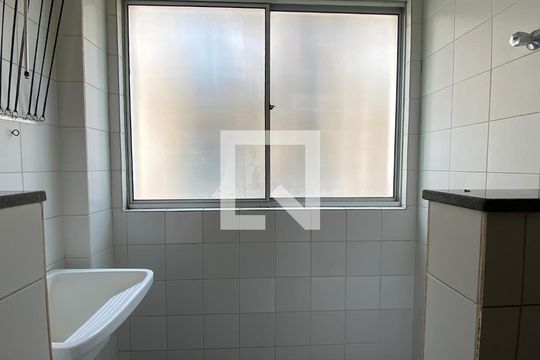 Área de Serviço de apartamento para alugar com 2 quartos, 75m² em Buritis, Belo Horizonte