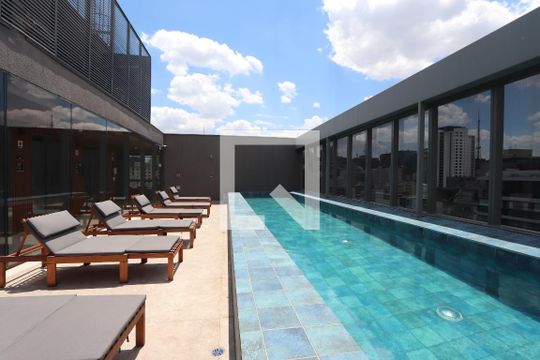 Área comum - Piscina de kitnet/studio para alugar com 1 quarto, 27m² em Bela Vista, São Paulo