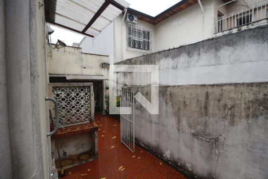 Quintal de casa à venda com 2 quartos, 240m² em Vila Gomes Cardim, São Paulo