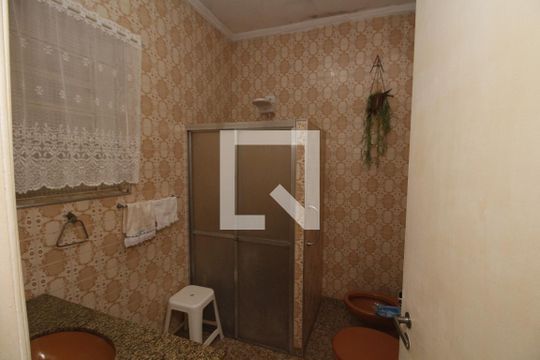Banheiro de casa à venda com 2 quartos, 240m² em Vila Gomes Cardim, São Paulo