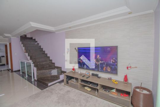 Sala de casa à venda com 3 quartos, 217m² em Vila Darli, São Paulo
