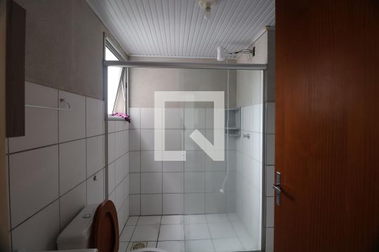 Banheiro de apartamento para alugar com 2 quartos, 48m² em Mato Grande, Canoas