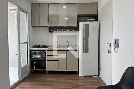 Sala e Cozinha Integrada de apartamento à venda com 2 quartos, 31m² em Lapa, São Paulo