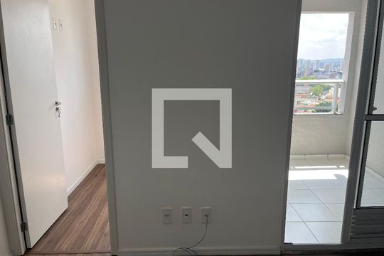 Sala e Cozinha Integrada de apartamento à venda com 2 quartos, 31m² em Lapa, São Paulo