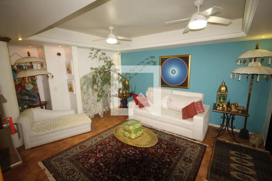 sala 2 de casa à venda com 8 quartos, 570m² em São Lucas, Belo Horizonte