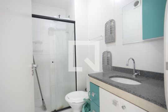 Banheiro de apartamento à venda com 2 quartos, 34m² em Cambuci, São Paulo