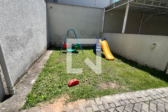 Área comum - Playground de casa de condomínio para alugar com 2 quartos, 63m² em Caxangá, Suzano