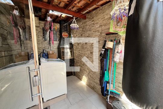 Lavanderia de casa de condomínio para alugar com 2 quartos, 63m² em Caxangá, Suzano