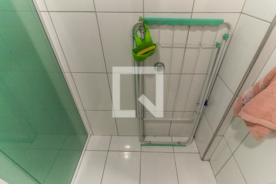 Banheiro de kitnet/studio para alugar com 1 quarto, 32m² em Campos Elíseos, São Paulo