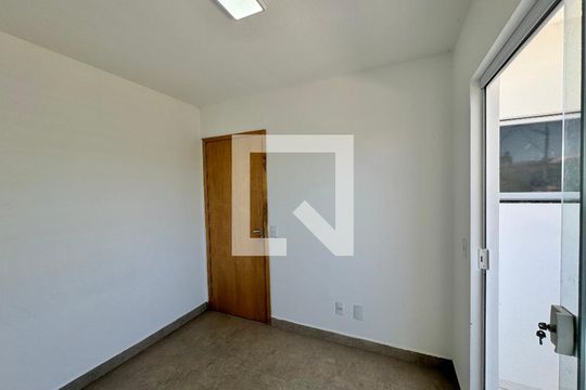 Quarto 2 de casa de condomínio à venda com 3 quartos, 88m² em Vargem Pequena, Rio de Janeiro