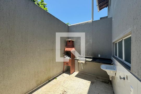 Área externa (Gourmet e Serviço) de casa de condomínio à venda com 3 quartos, 88m² em Vargem Pequena, Rio de Janeiro