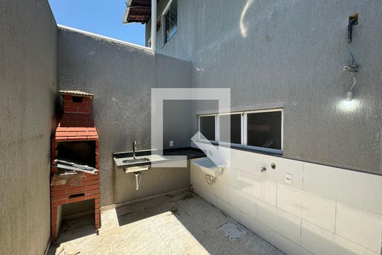 Área externa (Gourmet e Serviço) de casa de condomínio à venda com 3 quartos, 88m² em Vargem Pequena, Rio de Janeiro