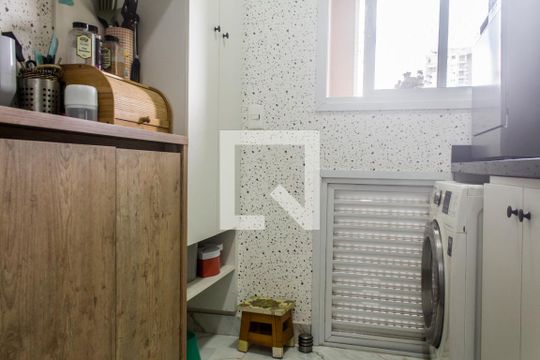 Área de Serviço de apartamento à venda com 4 quartos, 109m² em Centro Comercial Jubran, Barueri