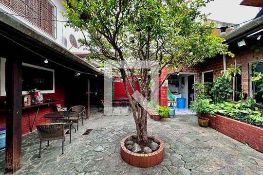 Quintal  de casa à venda com 3 quartos, 250m² em Vila Cruzeiro, São Paulo
