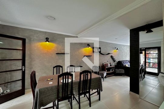 Sala de casa à venda com 3 quartos, 250m² em Vila Cruzeiro, São Paulo