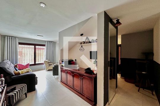 Sala de casa à venda com 3 quartos, 250m² em Vila Cruzeiro, São Paulo
