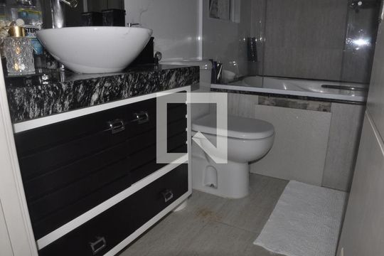 Banheiro Suíte de casa à venda com 3 quartos, 250m² em Parque Monteiro Soares, São Paulo