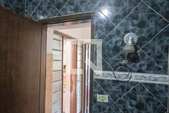 Banheiro Social de casa à venda com 3 quartos, 720m² em Betania, Contagem