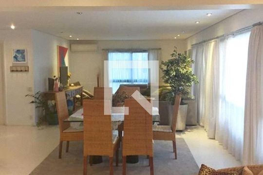 Apartamento à venda com 5 quartos, 250m² em Cambuí, Campinas