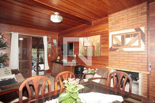 Sala 1 de casa à venda com 5 quartos, 366m² em Jardim Botânico, Porto Alegre