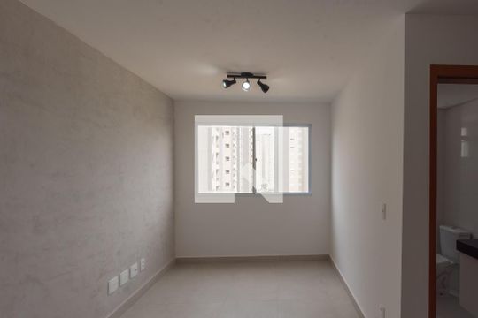 Sala de apartamento à venda com 2 quartos, 55m² em Parque Industrial, Campinas