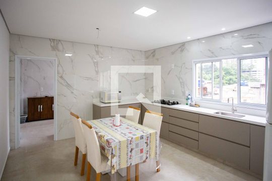 Cozinha de casa à venda com 3 quartos, 310m² em Conceição, Diadema