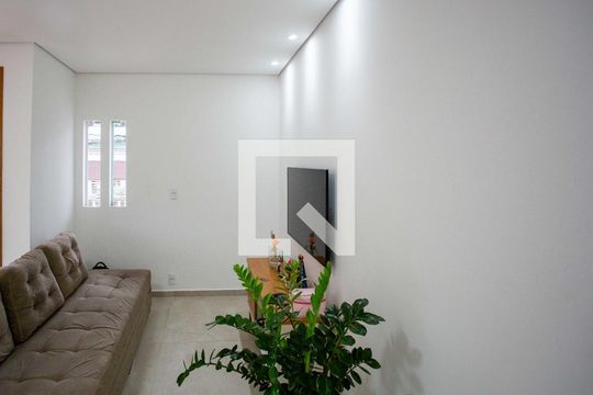Sala de TV de casa à venda com 3 quartos, 310m² em Conceição, Diadema