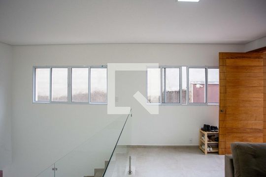 Sala de TV de casa à venda com 3 quartos, 310m² em Conceição, Diadema