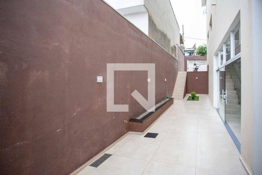 Quintal de casa à venda com 3 quartos, 310m² em Conceição, Diadema