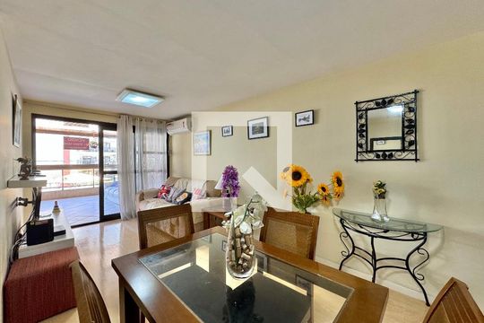 Sala de apartamento à venda com 3 quartos, 108m² em Recreio dos Bandeirantes, Rio de Janeiro