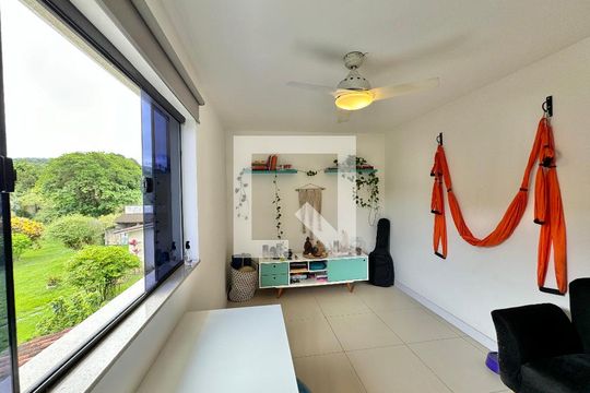 Suíte 3 de casa de condomínio para alugar com 3 quartos, 138m² em Vargem Grande, Rio de Janeiro