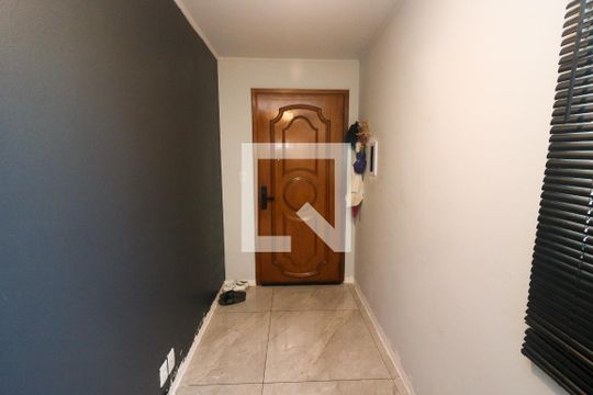 Hall de entrada de apartamento para alugar com 3 quartos, 135m² em Centro Histórico, Porto Alegre