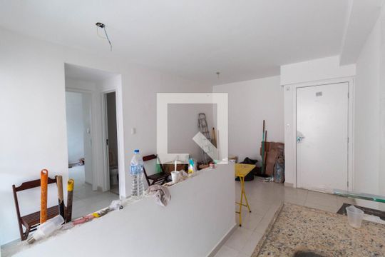 Sala de apartamento à venda com 2 quartos, 49m² em Burgo Paulista, São Paulo