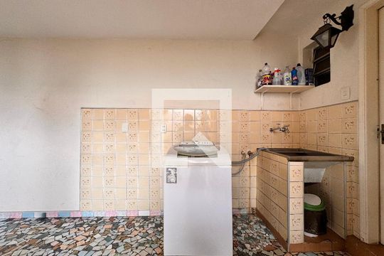 Lavanderia de casa à venda com 3 quartos, 157m² em Vila Sao Pedro, Santo André