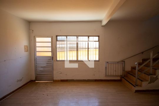 Sala de casa à venda com 3 quartos, 200m² em Jardim Norma, São Paulo