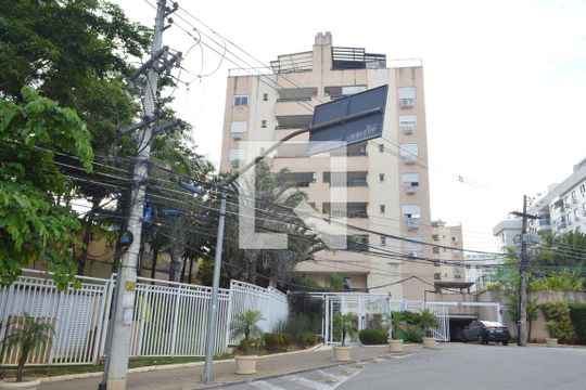 Fachada de apartamento à venda com 2 quartos, 57m² em Taquara, Rio de Janeiro