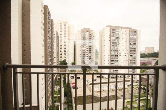 Varanda de kitnet/studio à venda com 1 quarto, 25m² em Vila Andrade, São Paulo