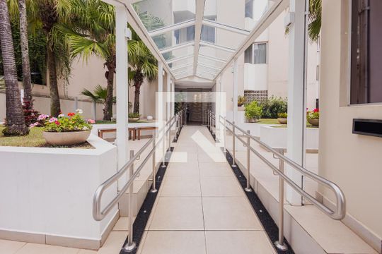 Entrada de apartamento para alugar com 1 quarto, 35m² em Jardim Paulista, São Paulo