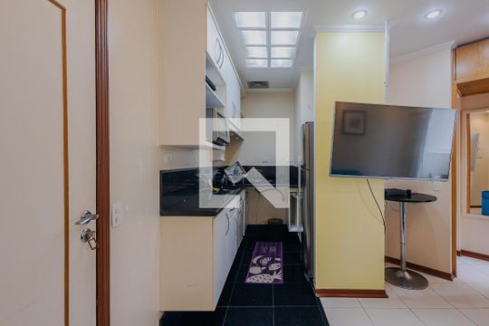 Cozinha de apartamento para alugar com 1 quarto, 35m² em Jardim Paulista, São Paulo